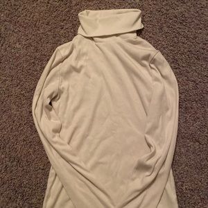 white patterned turtle neck